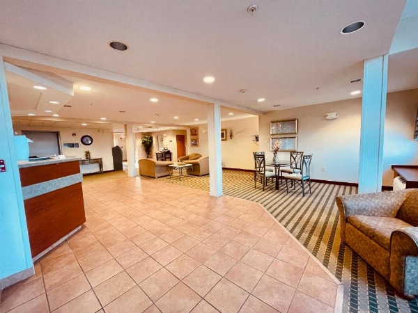 WELCOME INN & SUITES image 12
